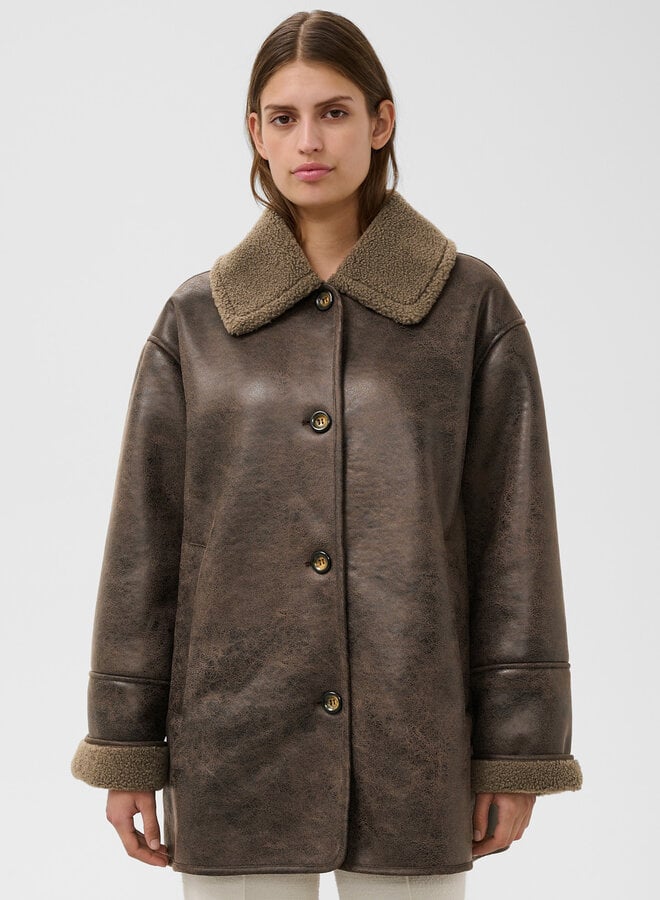 Manteau Soaked Charo effet mouton renversé beige café