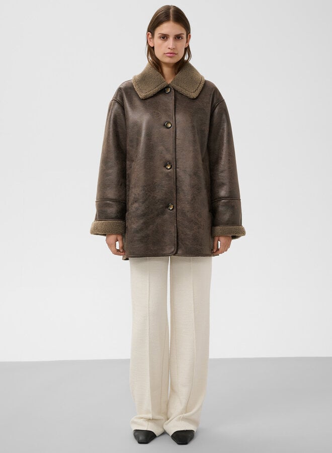Manteau Soaked Charo effet mouton renversé beige café