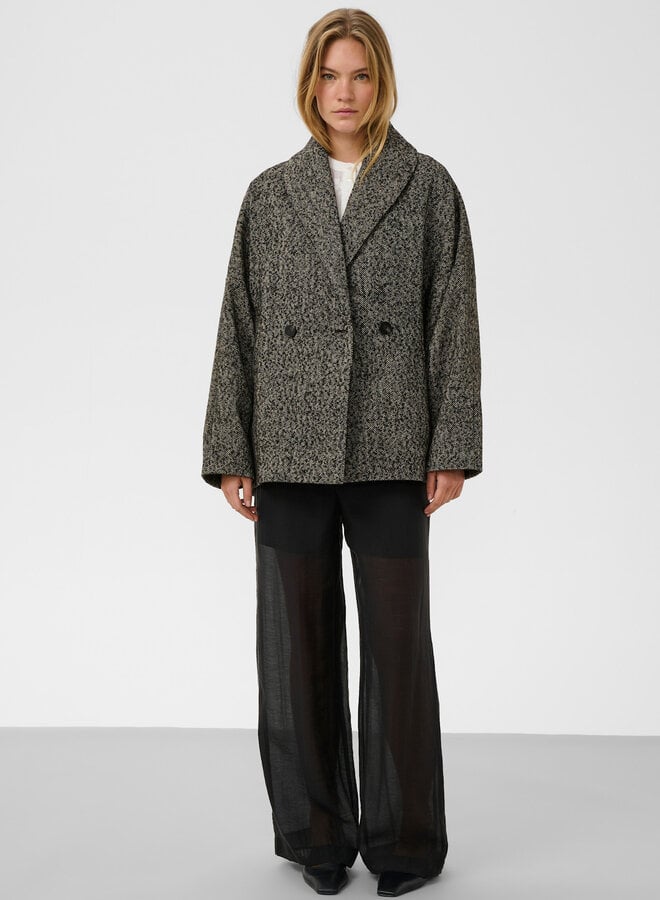 Manteau Soaked Cova ample à chevrons noirs & blancs