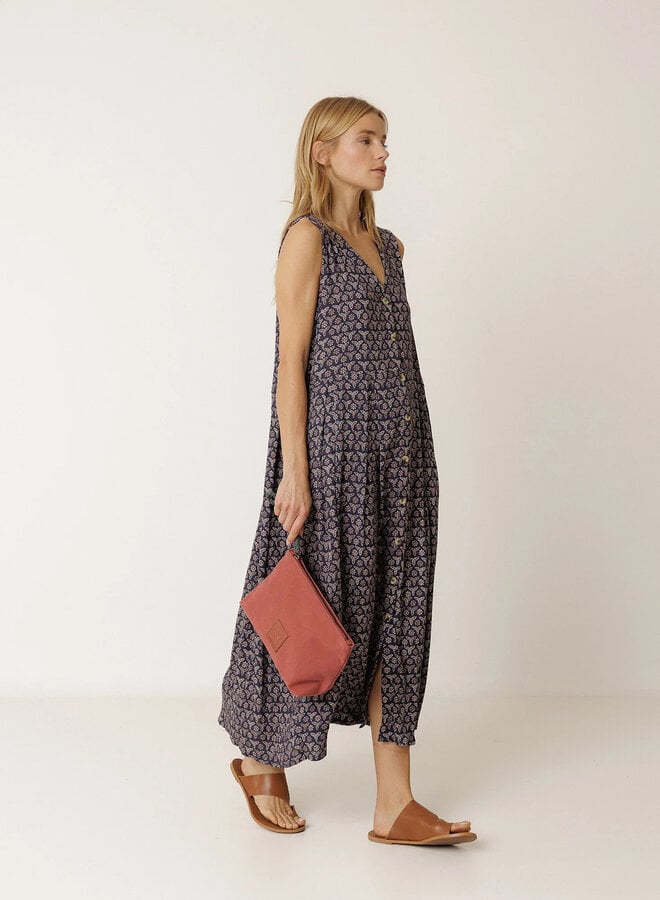 Robe Indi &Cold longue boutonnée bleu marine à motif brun rosé
