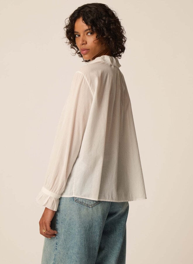 Blouse Des Petits Hauts Tanou à col montant à frison écrue