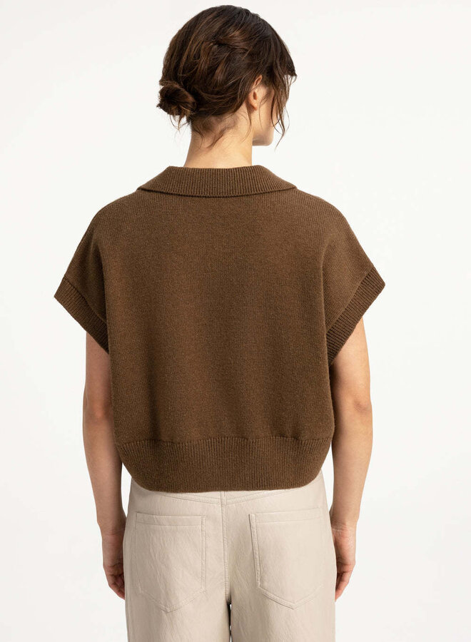 Tricot Yaya à col polo à manches courtes brun bison