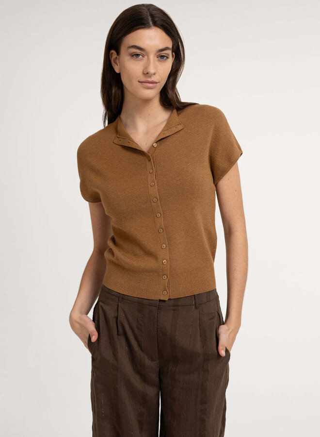 Tricot Yaya à col montant boutonné à manches courtes brun camel mélange