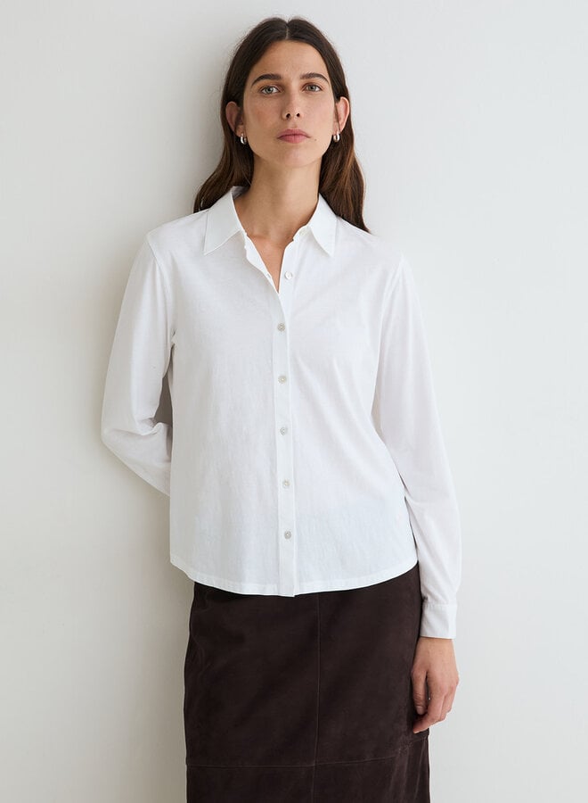 Blouse Yerse Chantal à col classique en jersey blanche