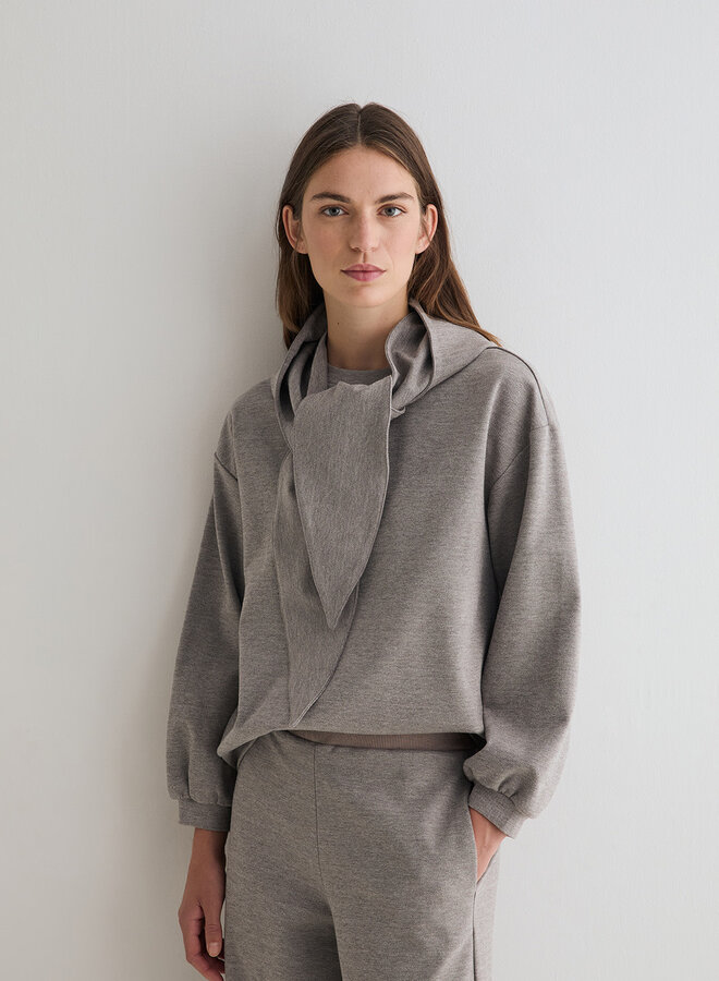 Chandail Yerse Svetlana en jersey avec foulard amovible gris argent