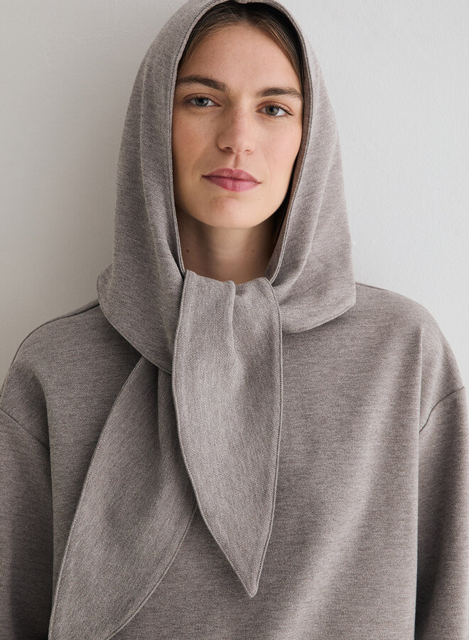 Chandail Yerse Svetlana en jersey avec foulard amovible gris argent