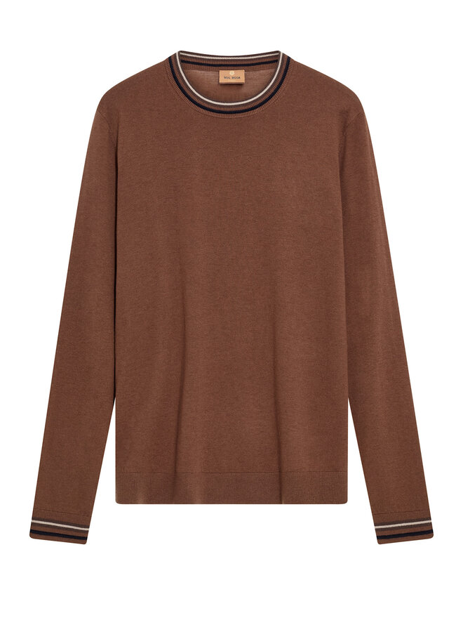 Tricot Mos Mosh Gallery Adam brun cacao avec bordures au cou bleu marine