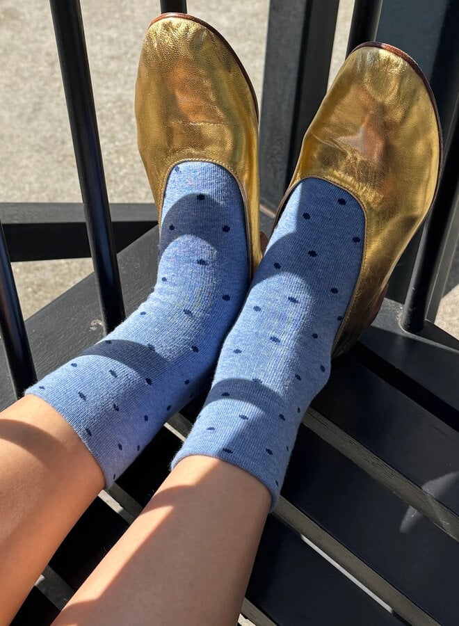 Bas Le Bon Shoppe Sneaker bleu pâle à pois bleu marine