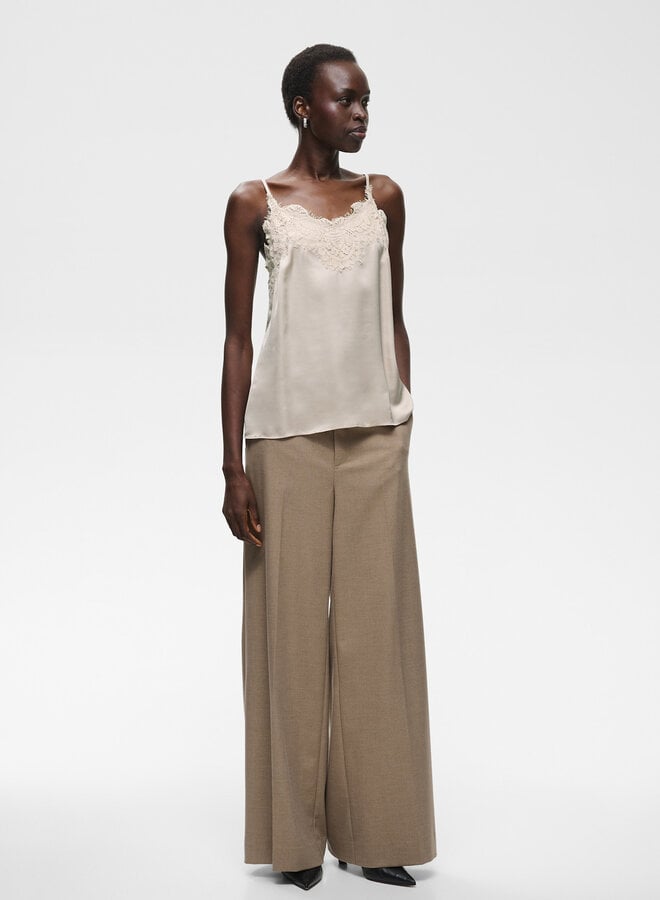 Camisole InWear Orah à bretelles & dentelle beige rosé