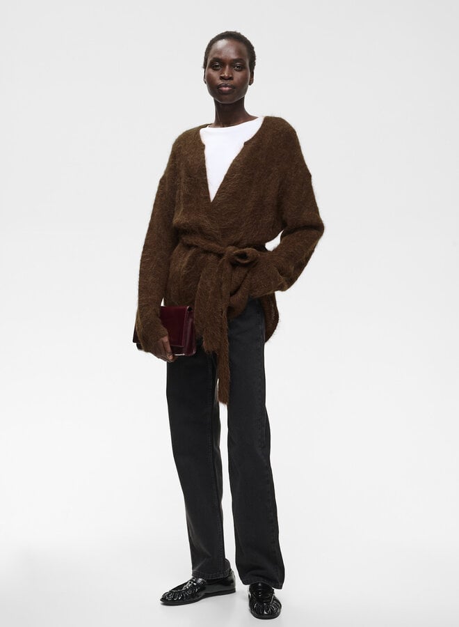Cardigan InWear Pello cache-coeur ceinturé & poilu beige camel foncé