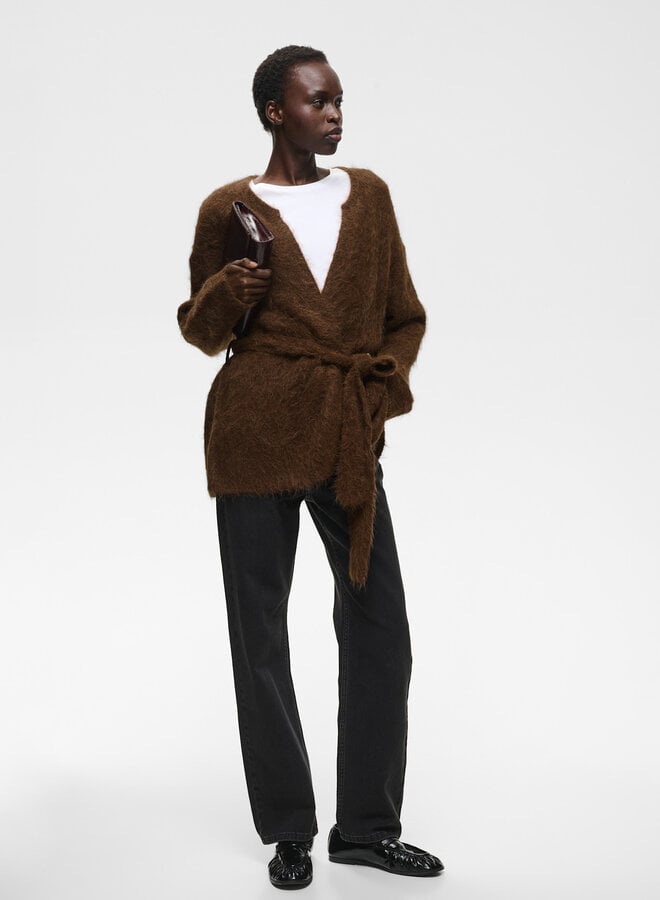 Cardigan InWear Pello cache-coeur ceinturé & poilu beige camel foncé