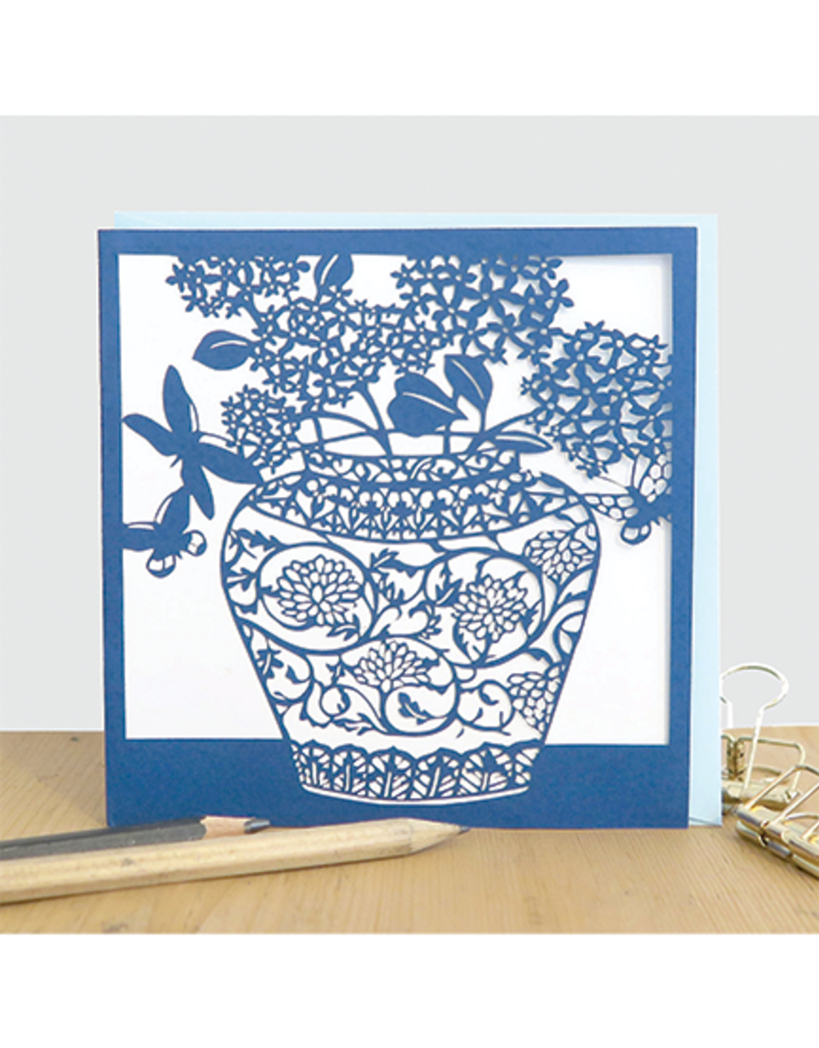 Hydrangeas Vase Card, 3D Papercut