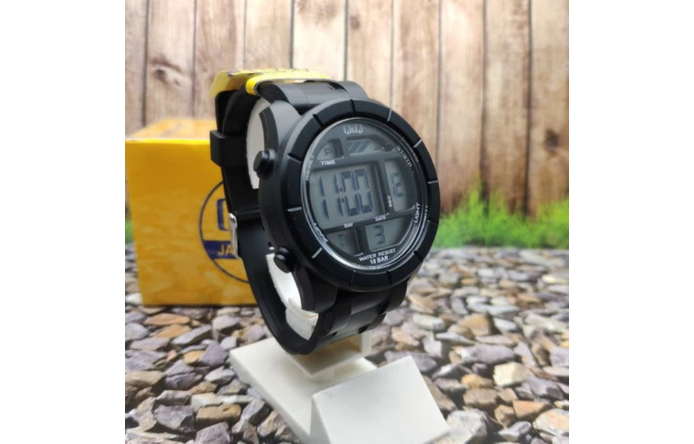 Reloj QQ M123J001Y