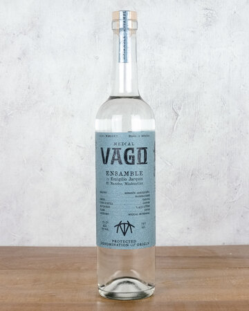 Mezcal Vago Ensamble en Barro