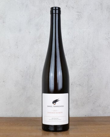 Daniel Twardowski Droner Hofberg Riesling