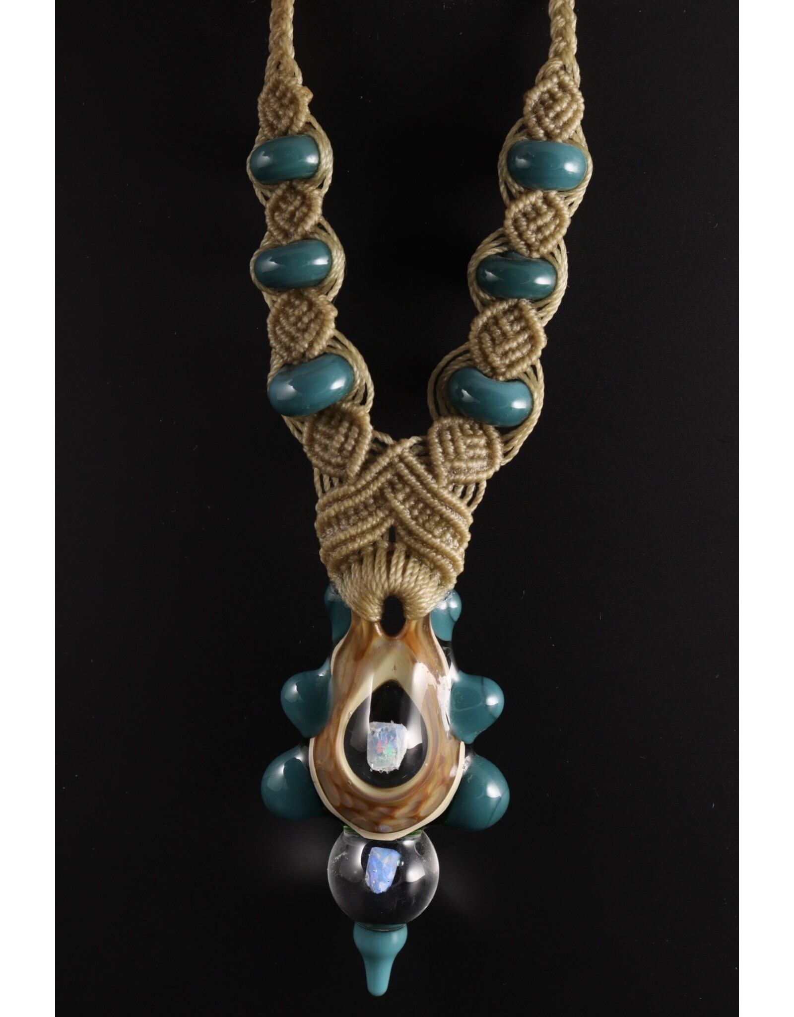 Woven Oapls and Beads Pendant