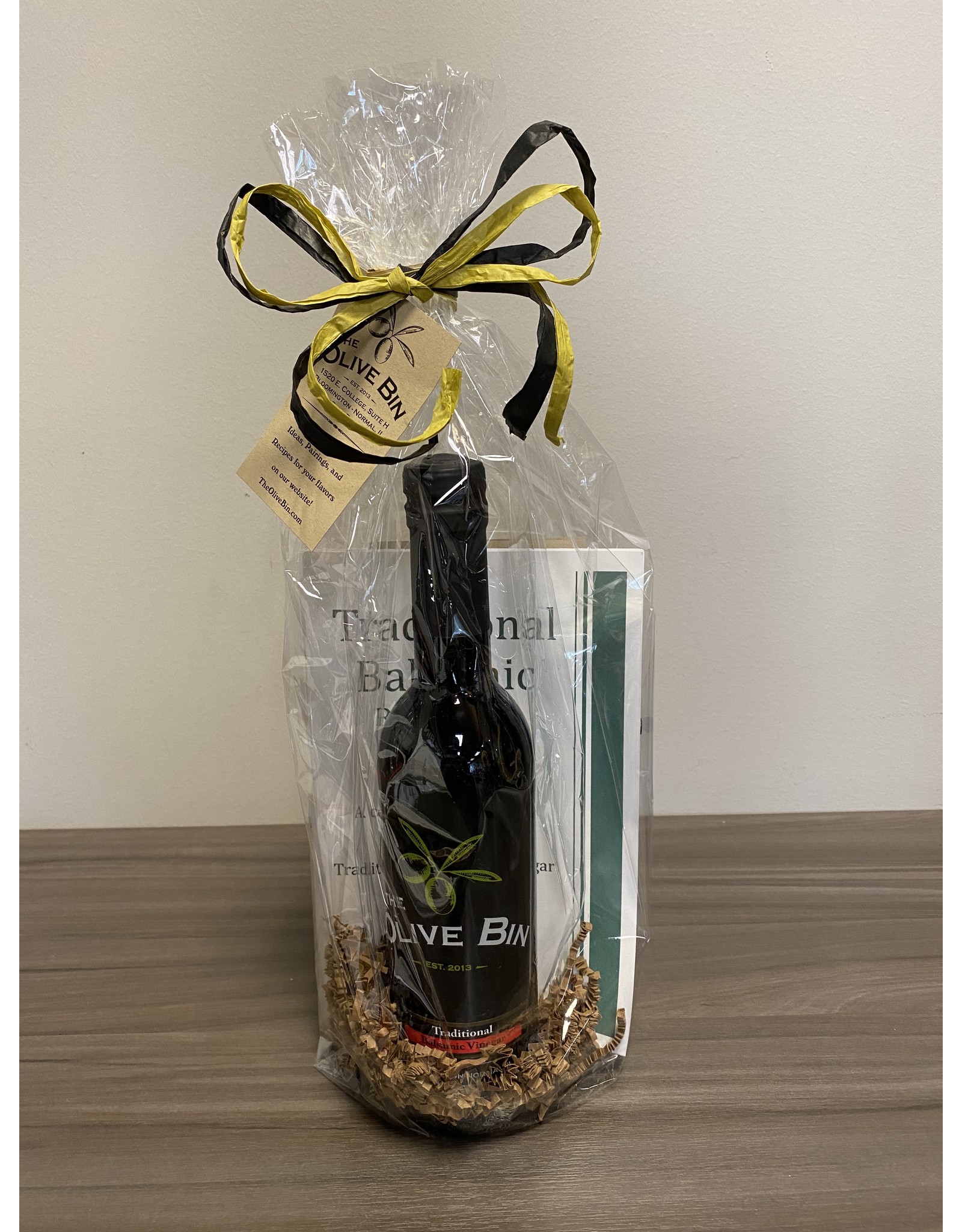 Caprese Salad gift crate with olive oil and Balsamic Vinegar