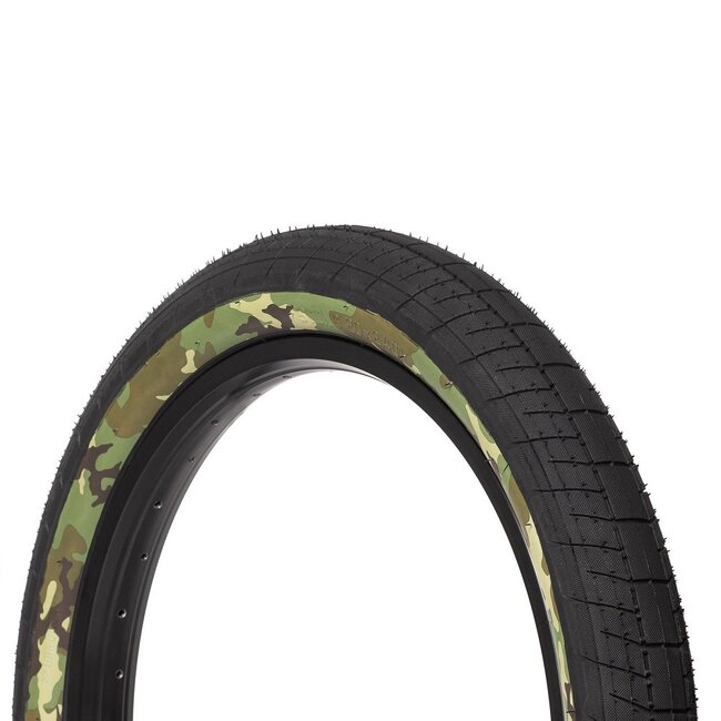 SALT PLUS STING TYRE 20 X 2.35 BLACK / FOREST CAMO SIDEWALL