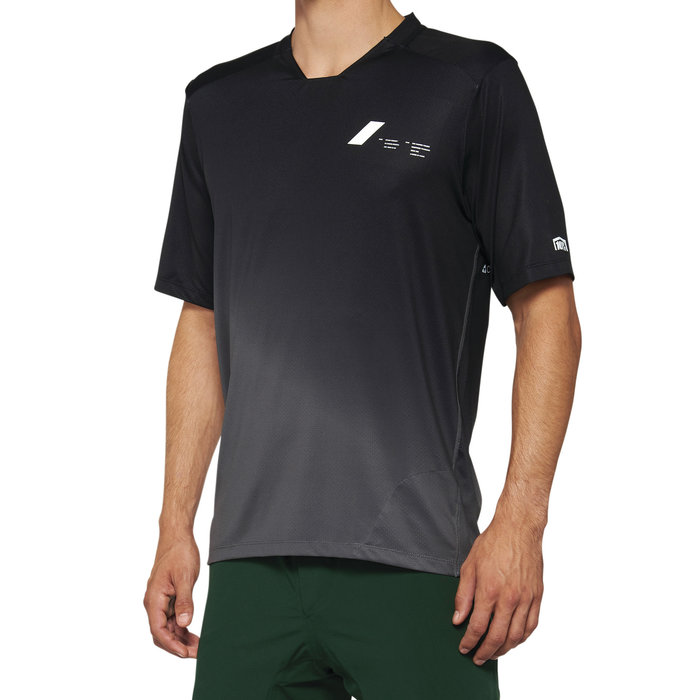 100% 100% CELIUM SHORT SLEEVE JERSEY  BLACK / CHARCOAL