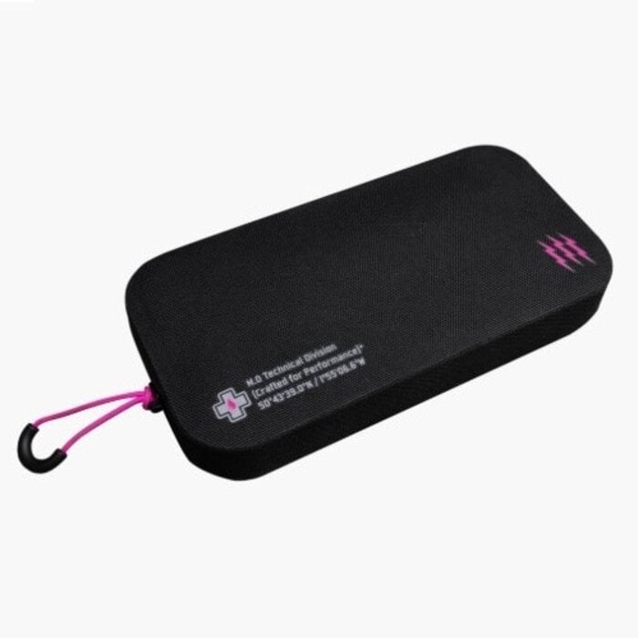 MUC-OFF MUC-OFF WATERPROOF ESSENTIALS CASE