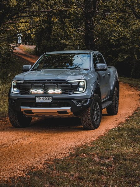 UltraVision - Ford Next-Gen Raptor & Wildtrack - Nitro Maxx Light Bar Behind Grill Kit - Suits 2022+