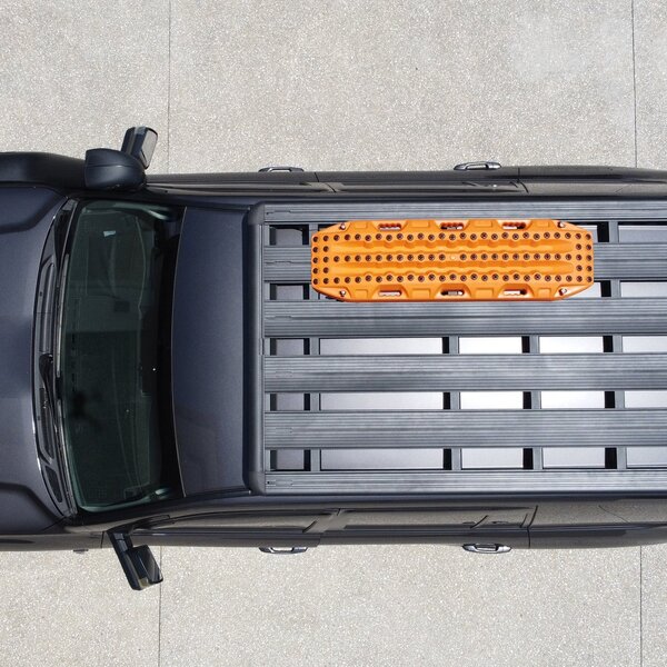 MAXTRAX UNIVERSAL FLAT RACK MOUNTING KIT