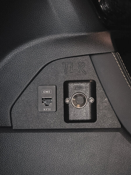 TLR - UHF Microphone Mount – Ford Ranger / Everest / Ranger Raptor – Centre console Left Hand Side