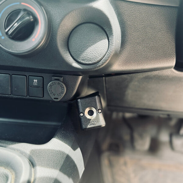 GMF 4x4 - Toyota Hilux N80 2015- Current UHF Handpiece Mount