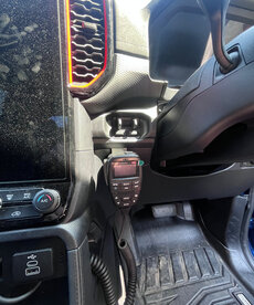 GMF 4x4 - Ford Ranger RA, Raptor RA, Everest 2023+ UHF Handpiece Mount