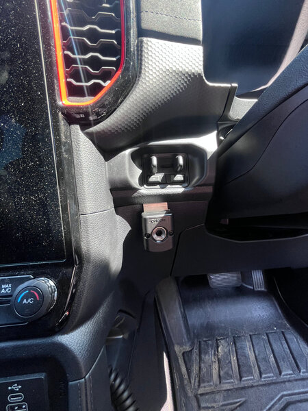 GMF 4x4 - Ford Ranger RA, Raptor RA, Everest 2023+ UHF Handpiece Mount