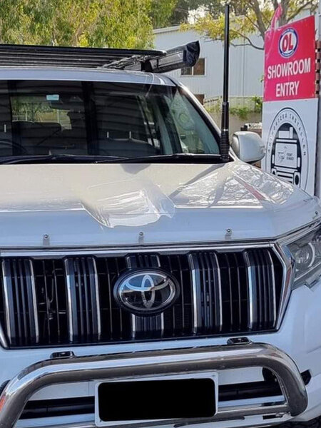 GMF 4x4 Bonnet Hinge Mounted UHF Antenna Bracket - Suit 120 Series Toyota Prado - Passenger