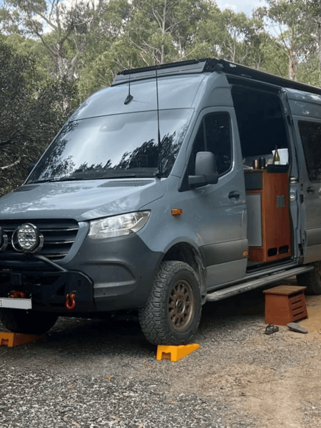 GMF 4x4 Bonnet Hinge Mounted UHF Antenna Bracket - Suit Mercedes Sprinter Van 2019+ - Passenger