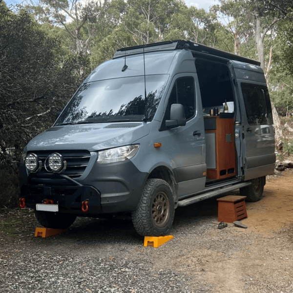 GMF 4x4 Bonnet Hinge Mounted UHF Antenna Bracket - Suit Mercedes Sprinter Van 2019+ - Passenger