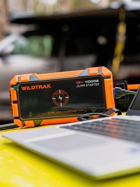 Wildtrack - Heavy-Duty 4000A 28KMAH HP Lithium Car & 4WD Jump Starter (Petrol & Diesel) with Case, USB C Port & Wireless Charging