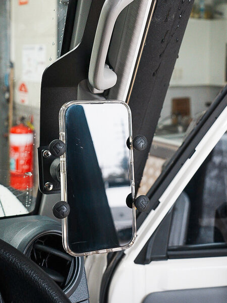 TLR - Quadlock/RAM Mount – Toyota Landcruiser 70 series – Drivers Side Grab Handle