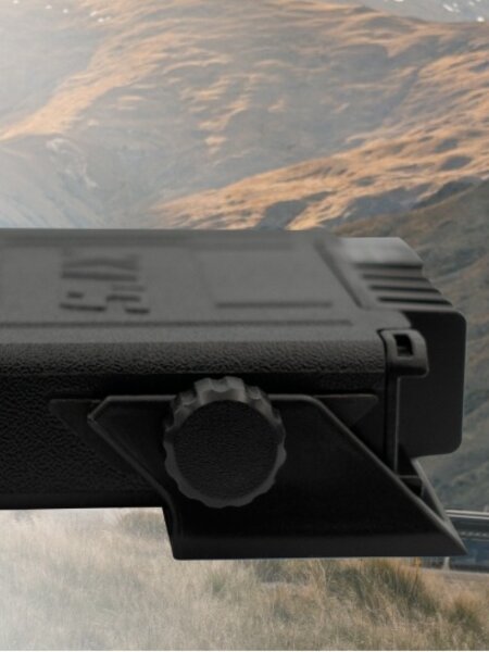 GME XRS-335C Connect Super Compact UHF Radio