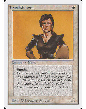 Magic: The Gathering Benalish Hero (004) Damaged