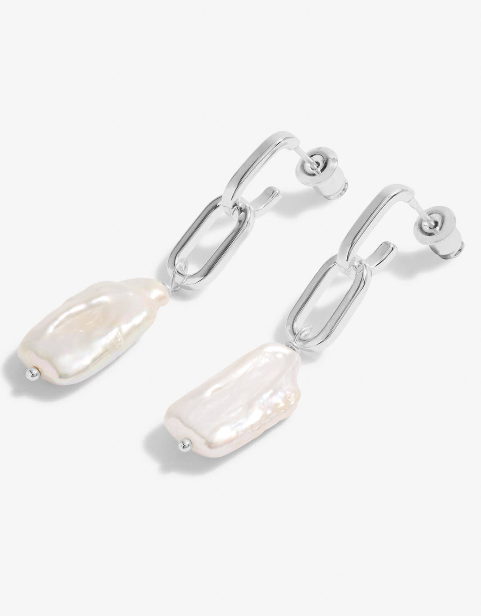 A Littles & Co. A Little Lumi Pearl Link- silver earring