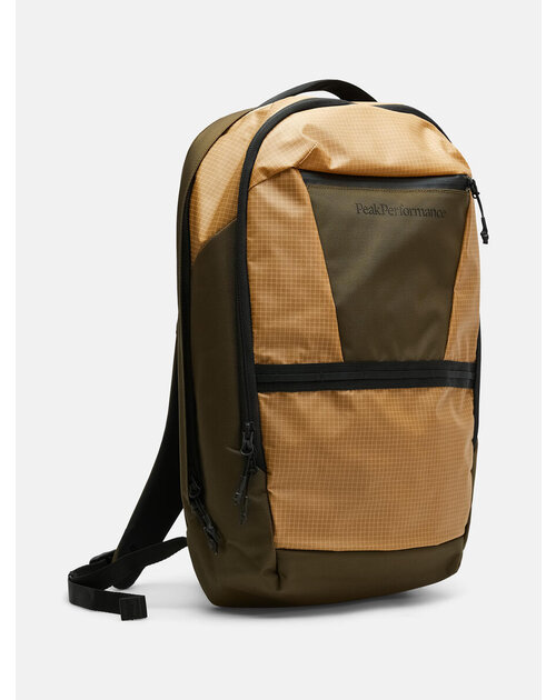 C/O Commuter Backpack 18.5L
