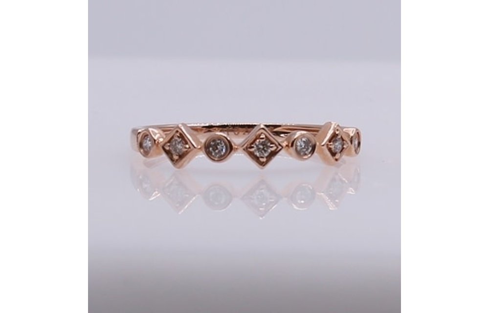 14KR .10tw Square & Dot Scalloped Stackable Diamond Band