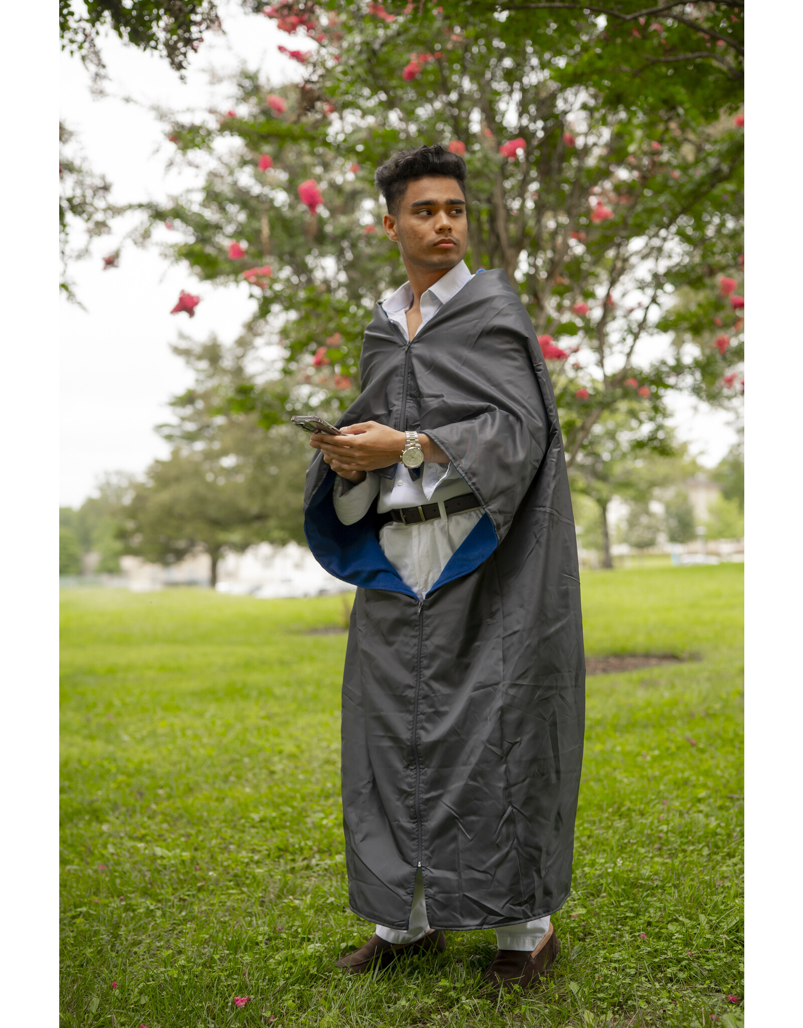 Know-Wear Water-Repellent Wearable Hooded Blanket "Goucher College w/ Gopher"