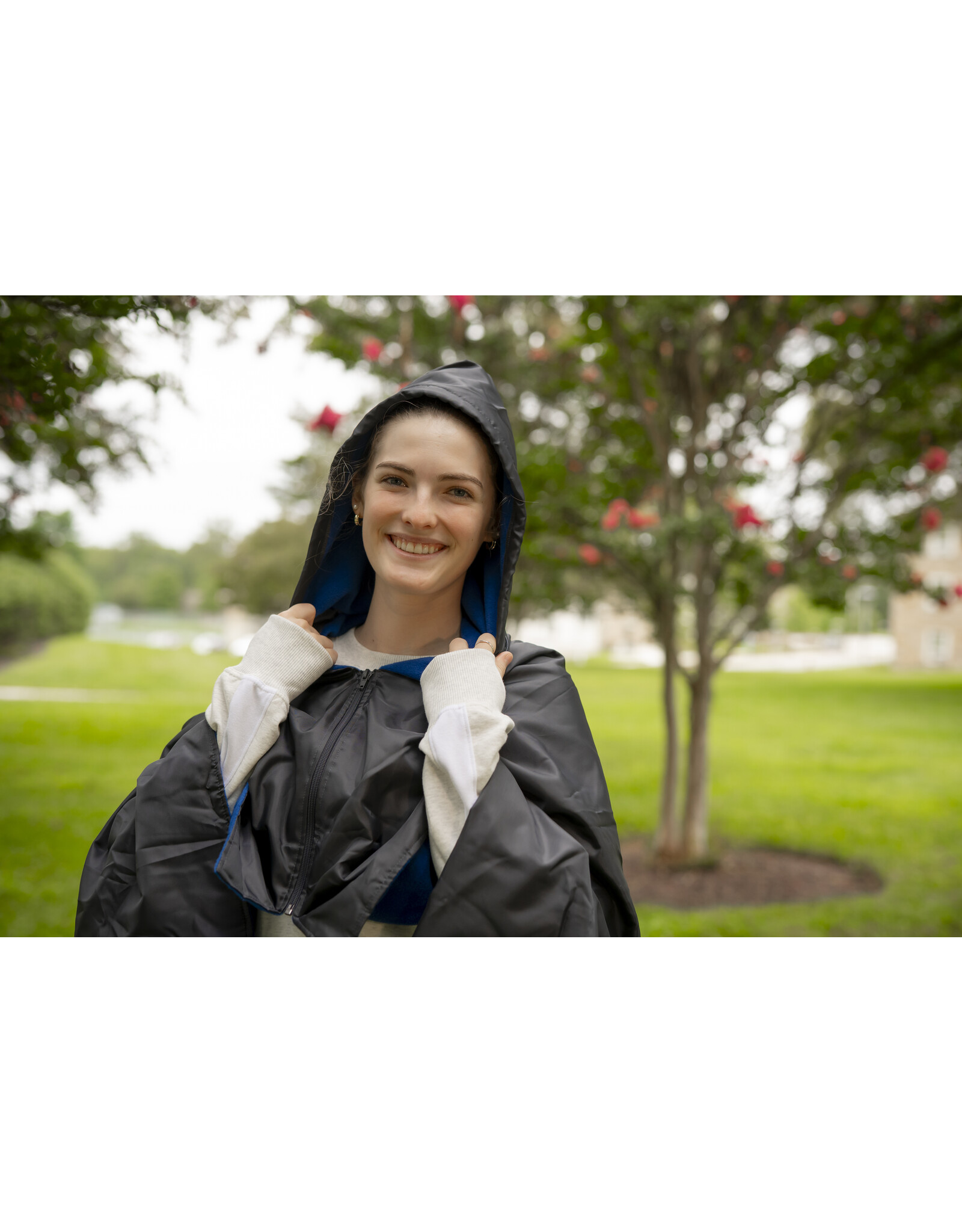Know-Wear Water-Repellent Wearable Hooded Blanket "Goucher College w/ Gopher"