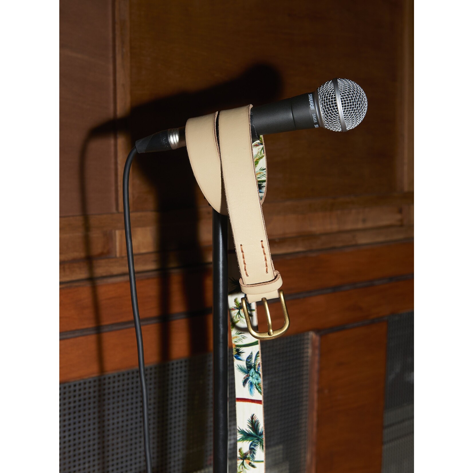 Scotch & Soda Recycled Leather belt with inside print
