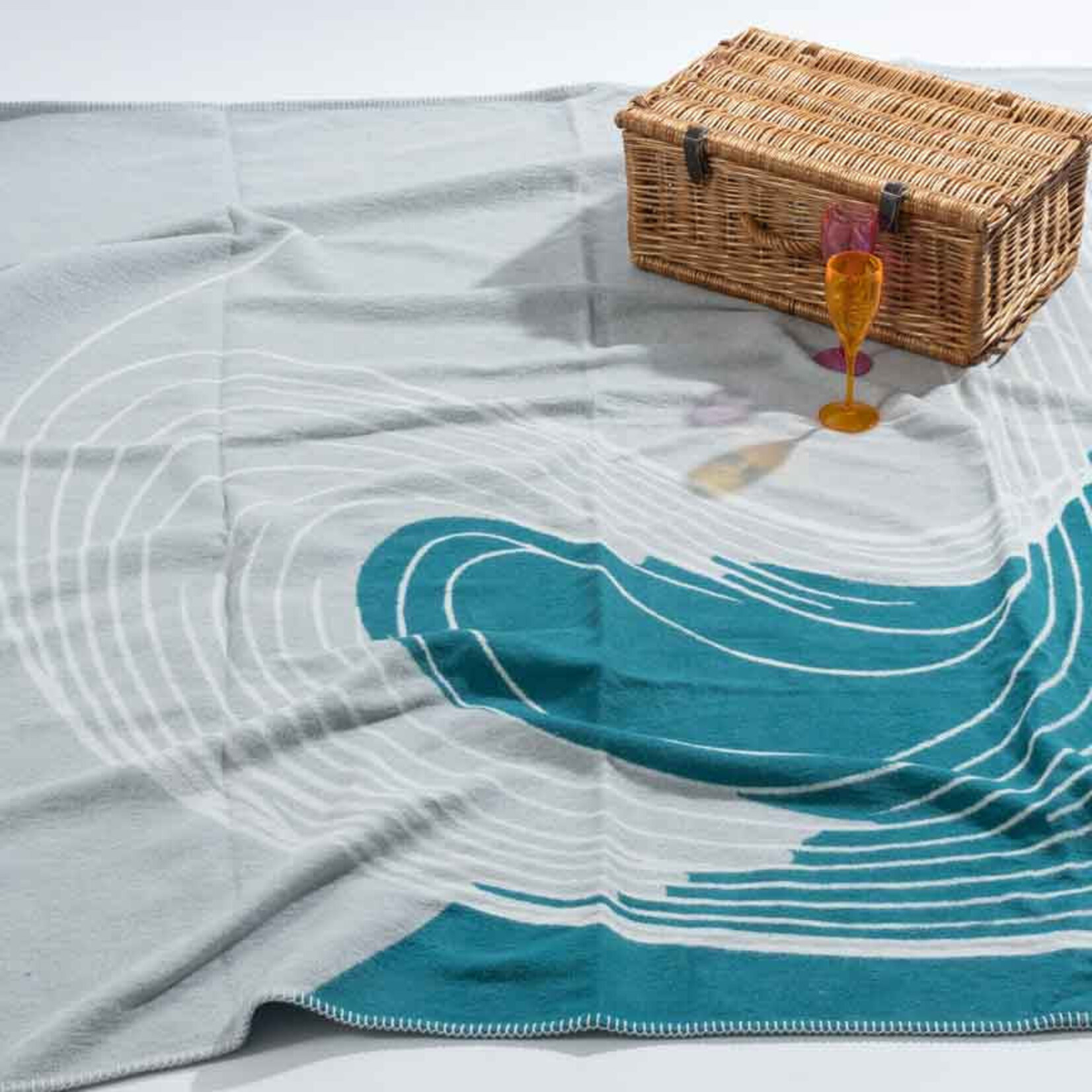Heating & Plumbing Recycled cotton blanket- the tidal