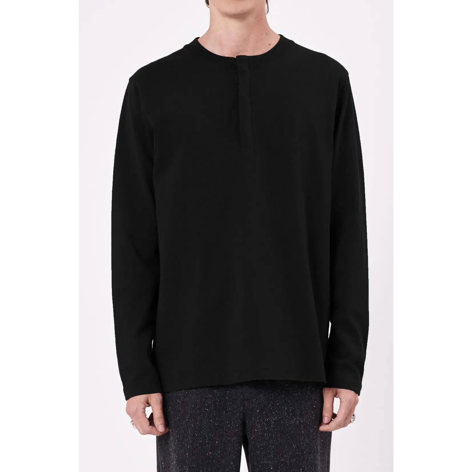 NEUW Henley LS Black