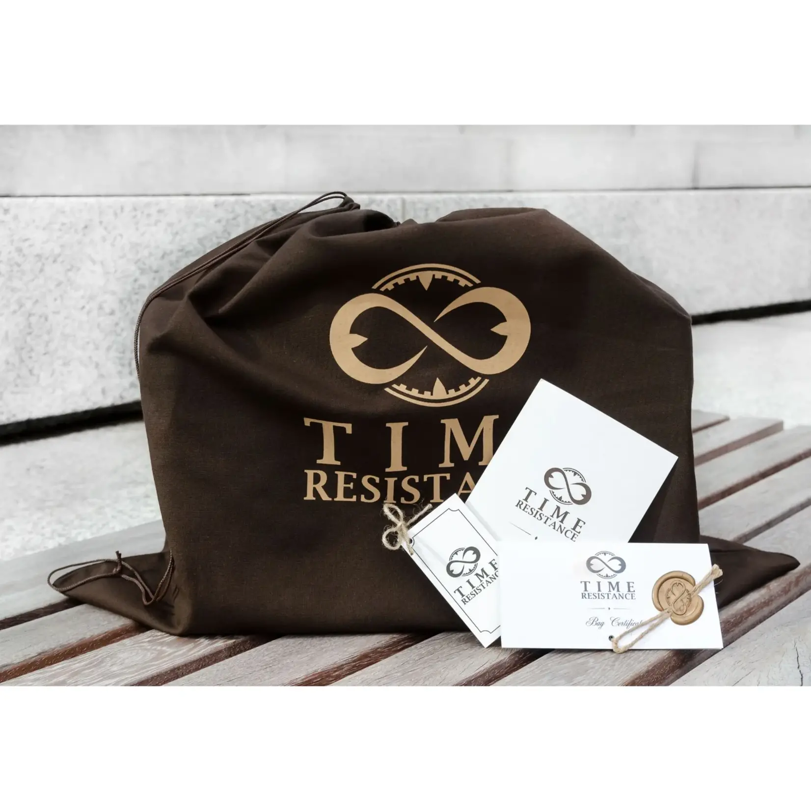 Time Resistance Large Italian Leather Duffel Bag - The Hitchhikers