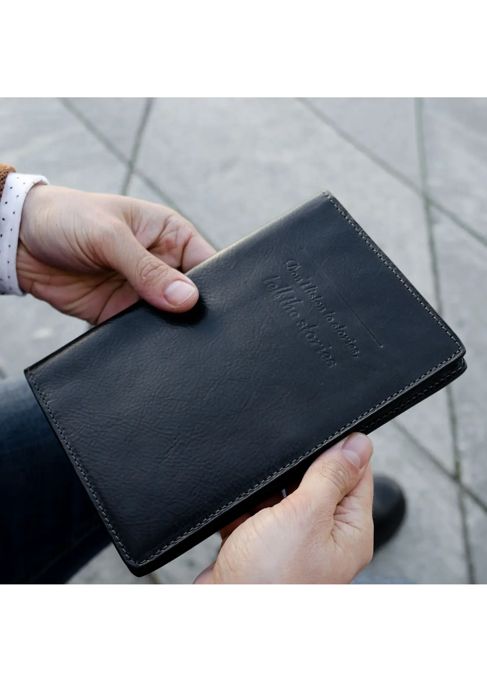 Time Resistance large/ family Leather Passport Holder - Gulliver's Travels