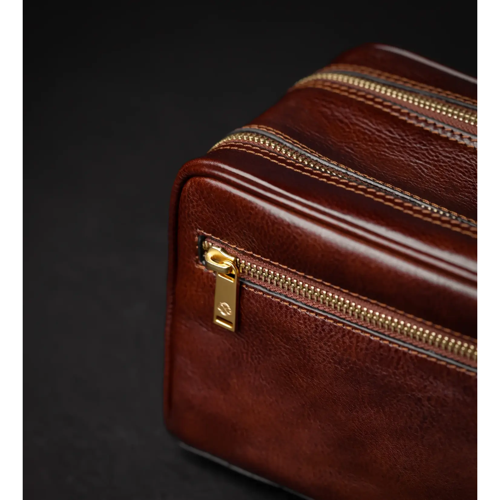 Time Resistance Leather Cosmetic Bag Dopp Kit - All the Kings Men- Blue