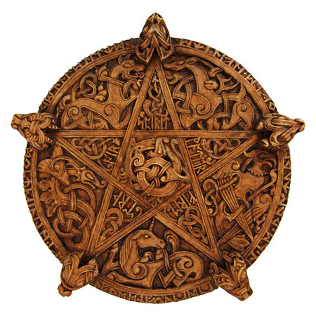 Knotwork Pentacle Plaque in Wood Finish