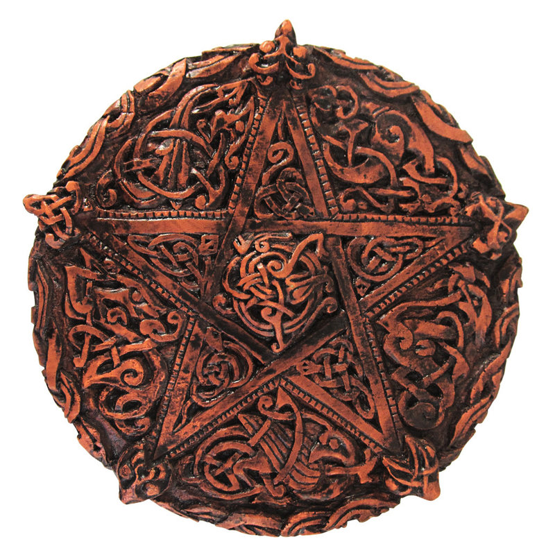 Small Knotwork Pentacle Plaque in Wood Finish